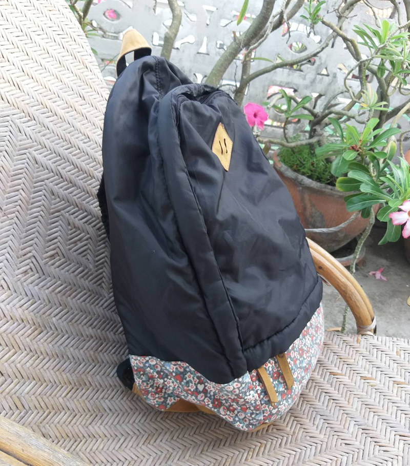 กระเป๋าเป้ Cours de Couleur สวยค่ะ