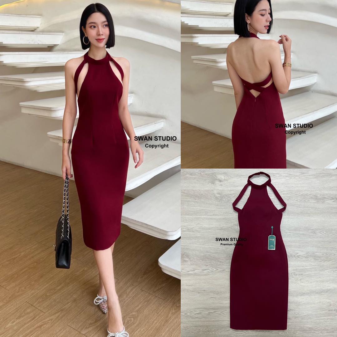 เดรสสีแดงเบอกันดี แต่งเว้าขอบด้านข้างอก ทรงสอบเข้ารูป ด้านหลังเปิดโชว์หลังพร้อมสายไขว้ สินค้าคุณภาพ (พร้อมส่ง)