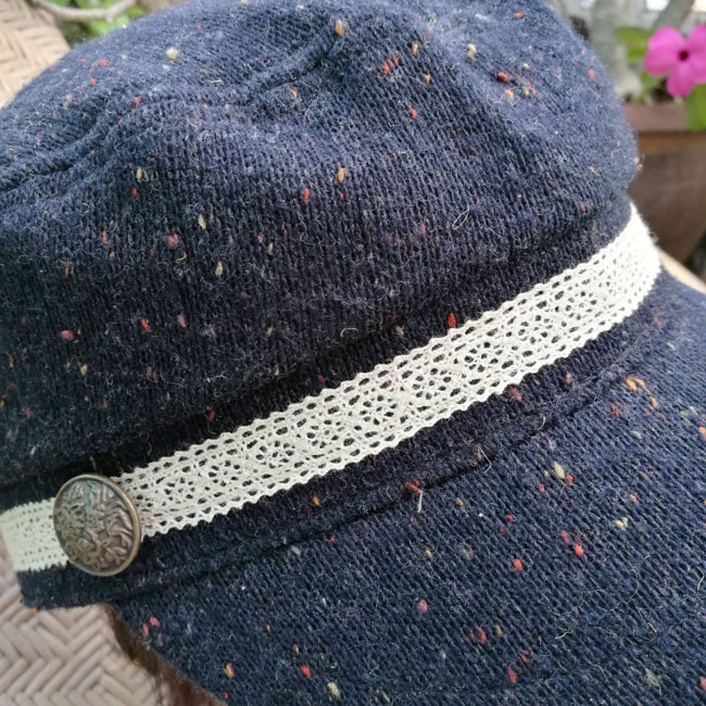 หมวกแก๊ปทรงนิวส์บอย earth music. สวยมาก