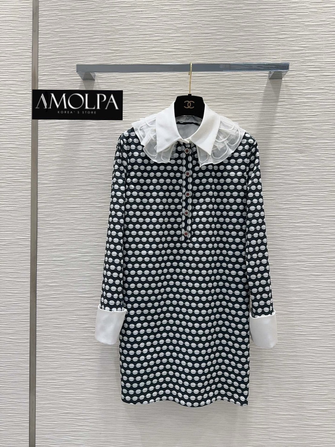 DRESS CHANEL 2024SS ใหม่ล่าสุด งาน Hiend งานอย่างสวย ผ้าดีสุดๆ ใส่สวย ไฮโซ ใส่สบายมาก : สินค้าคุณภาพ (พร้อมส่ง)