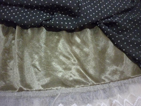 กระโปรงผ้าชีฟอง ดีไซน์ 2 ชั้นลูกไม้ สวยมากตัวนี้ ไซด์ S