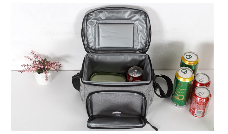 (สีเทา) กระเป๋าเก็บความเย็น เก็บอุณหภูมิร้อน-เย็น เพิ่มช่องเก็บอุณหภูมิด้านบน เก็บอาหาร เครื่องดื่ม มีสายสะพาย ใช้ได้อเนกประสงค์