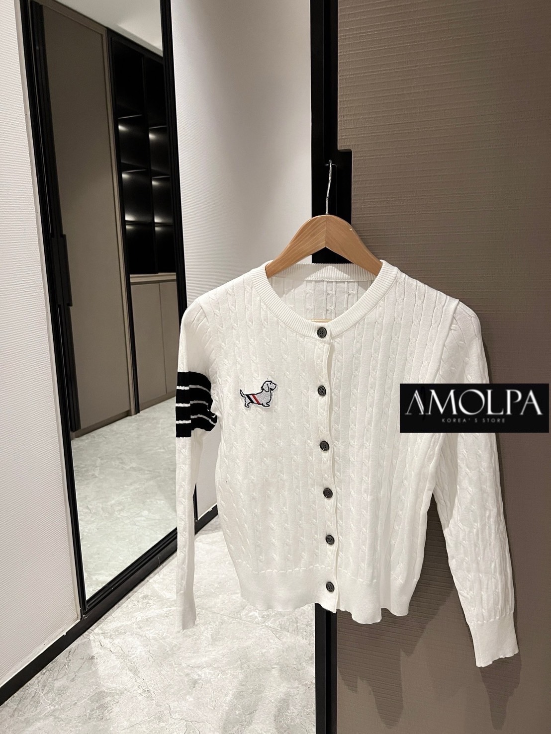 SET THOM BROWNE เสื้อ+กางเกง ..งานอย่างดี ผ้าไหมพรม นุ่มมม แน่นนน เด้ง หนานุ่ม และเย็นๆ ไม่มีผิดหวังแน่นอน ใส่สบาย : สินค้าคุณภาพ (พร้อมส่ง)