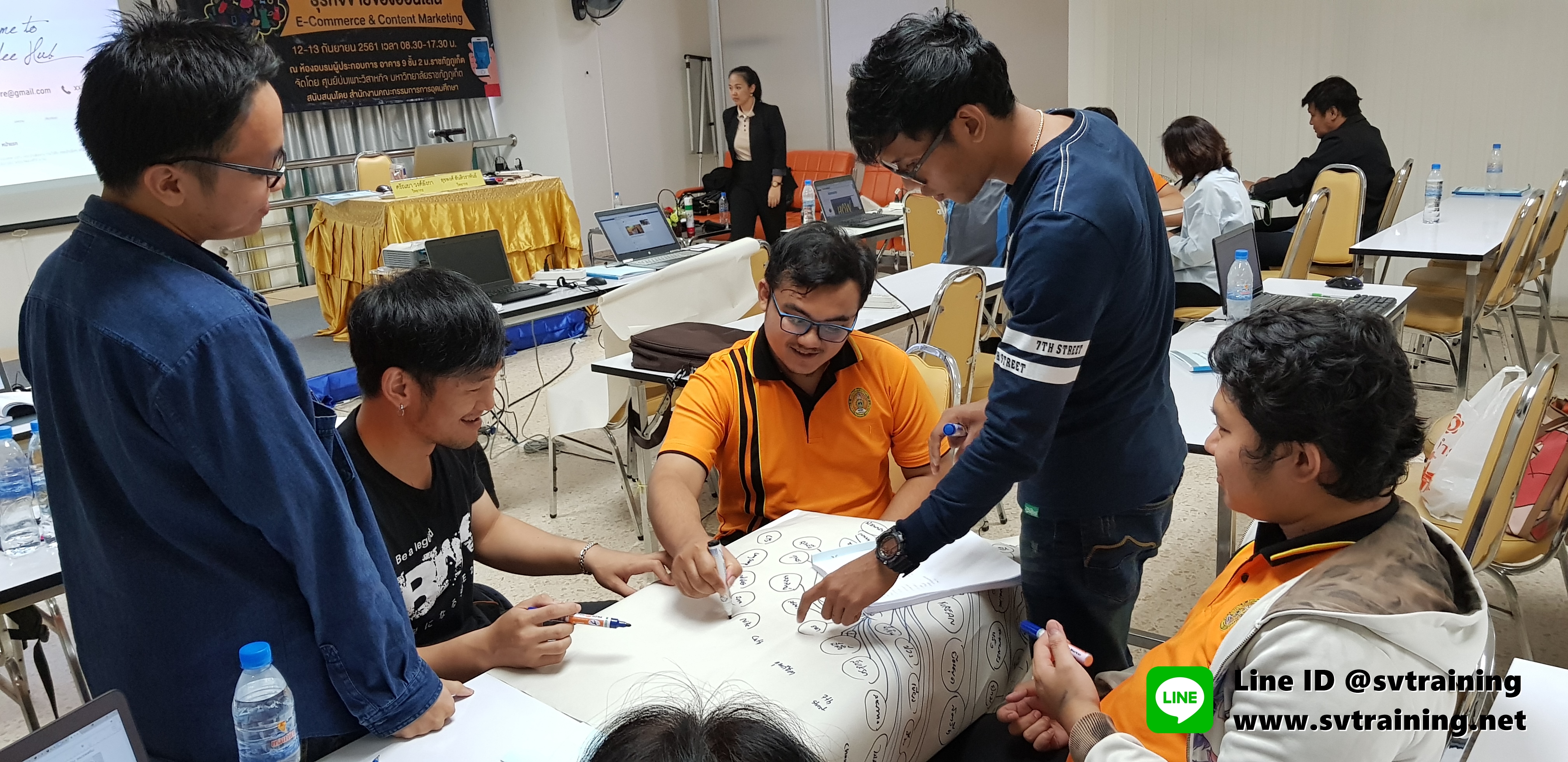 สัมมนาเรียนการตลาดออนไลน์ภาคปฏิบัติโดยอาจารย์ใบตอง