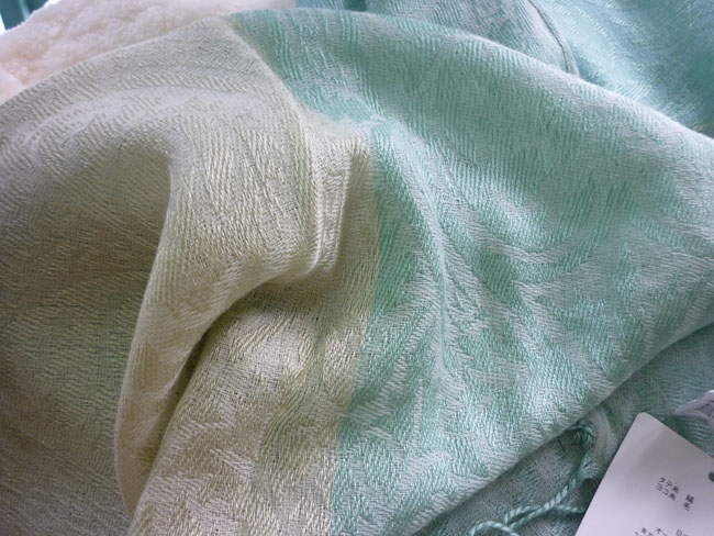 ผ้าพันคอ ผ้าคลุมไหล่ 100% wool /ของใหม่/