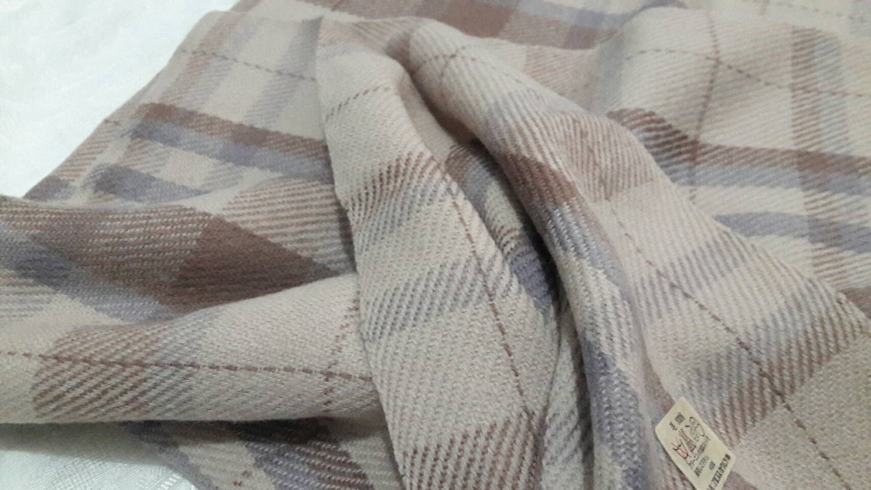 ผ้าคลุมไหล่ พันคอผืนใหญ่ Eclore 100% Wool /ของใหม่/