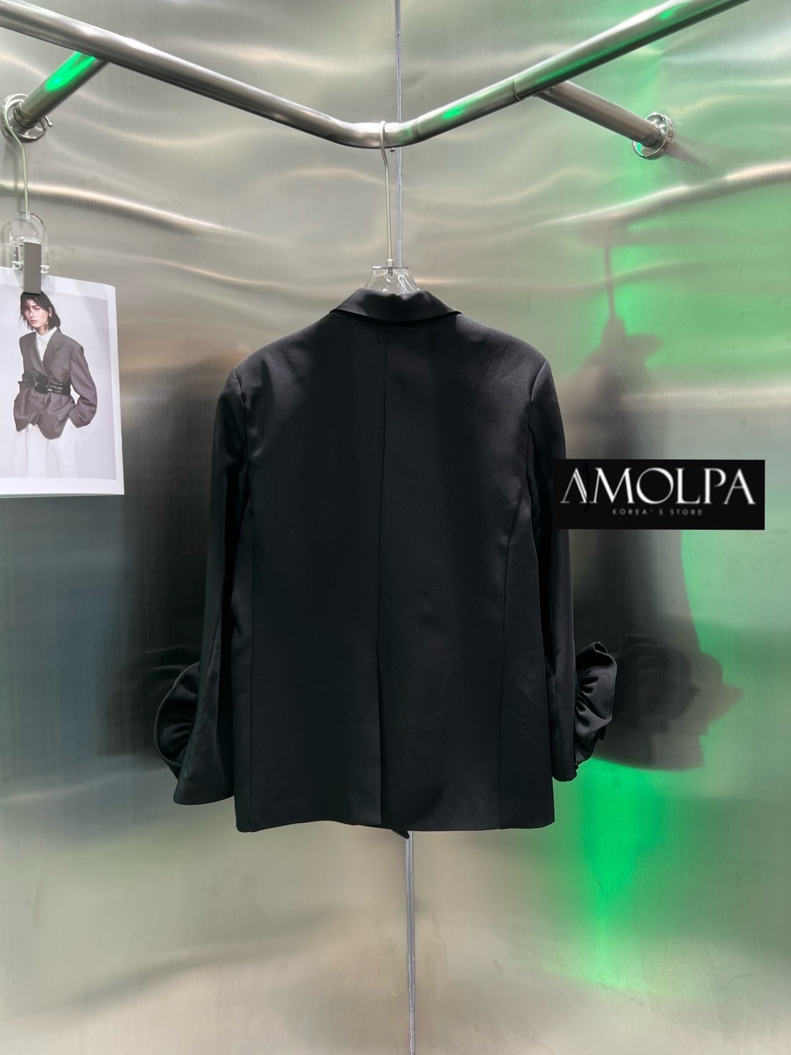 BLAZER VALENTINO Colletion 2024SS งาน Hiend ผ้าดีมาก มีน้ำหนักสุดๆ เย็นมากๆ ห้ามพลาดเลยน๊า สวยสุดๆ : สินค้าคุณภาพ (พร้อมส่ง)