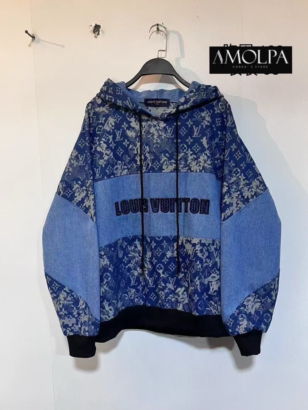JACKET HOOD LV DENIM งานนี้ไฮเอนชนช๊อป ขึ้นห้างเลยน๊า งาน ใส่สบายสุดๆ ใส่สบาย : สินค้าคุณภาพ (พร้อมส่ง)