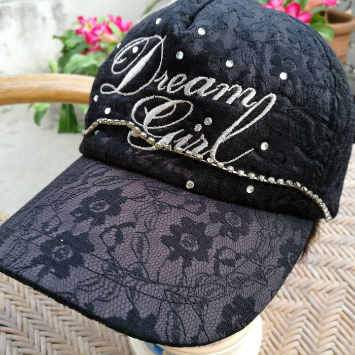 หมวกแก๊ปแต่งลูกไม้ครอบทั้งใบ สวยมาก