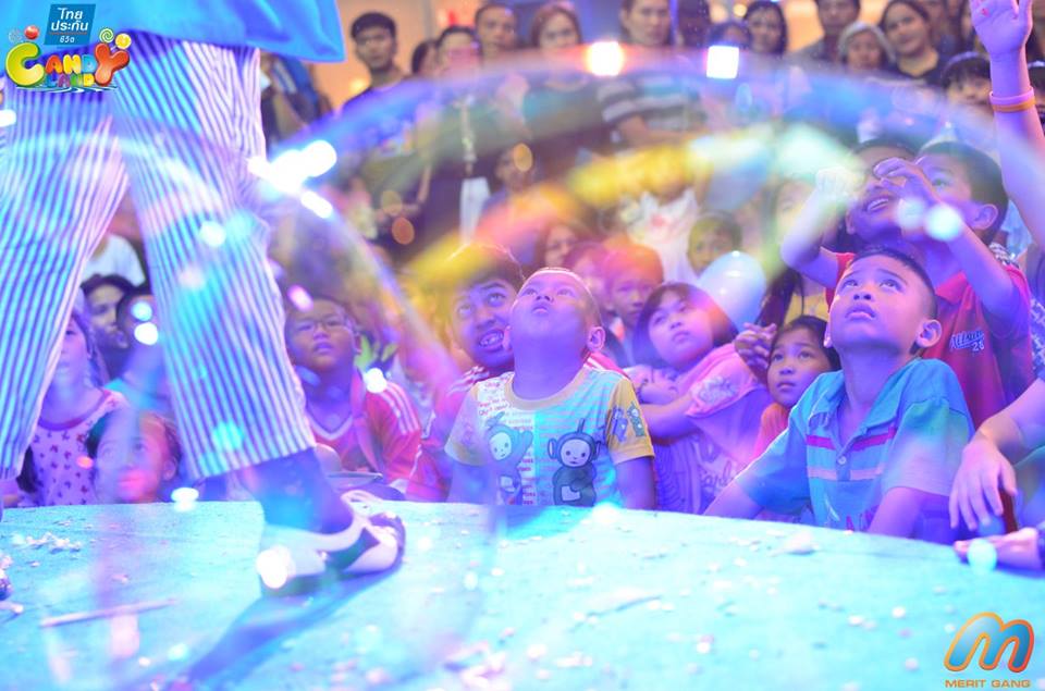 Bubble Show บับเบิ้ลโชว์ โชว์ฟองสบู่ ฟองสบู่ยักษ์ งาน ไทยประกันชีวิต "Super Kids" 8-19/01/2559