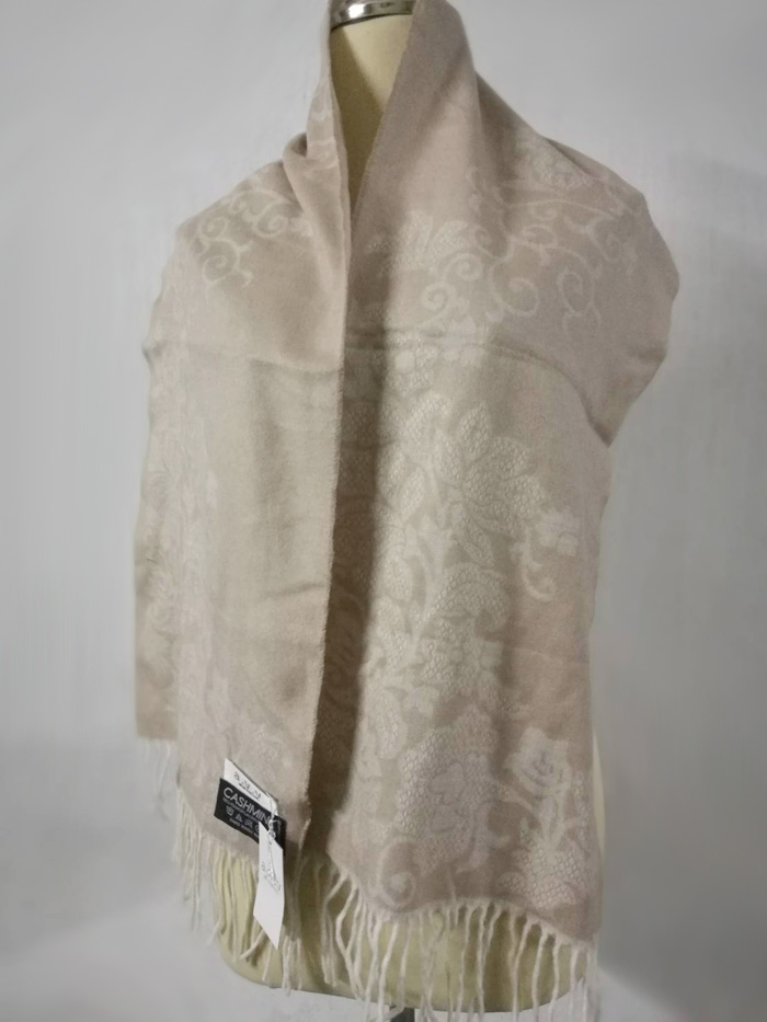 ผ้าพันคอ MICHEL KLEIN PARIS สวยมากกกก นุ่มมากกก (ของใหม่)