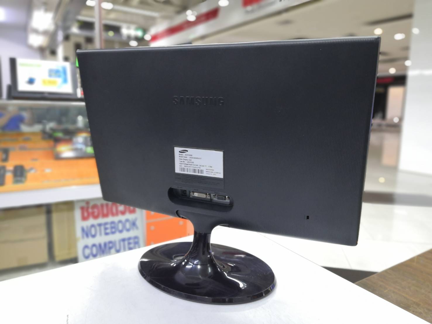 จอ LED Samsung 21.5 นิ้ว 2,150 บาท