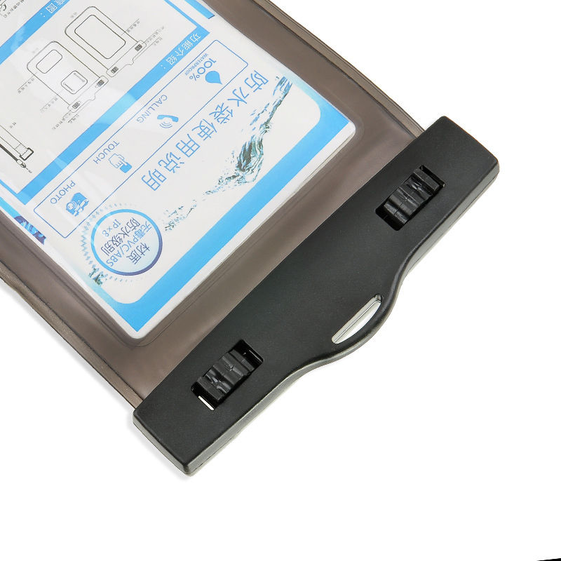 สุดคุ้ม ซองกันน้ำมือถือคุณภาพดี ป้องกันสิ่งสกปรก อยู่ในน้ำยังทัชสกรีน ถ่ายรูป หรือวิดีโอได้ชัดเจน ผลิตจาก PVC ใส ใส่มือถือได้ทุกขนาด มีสายห้อยคอ