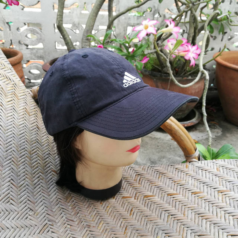 หมวกแก๊ป adidas แท้ สีดำ