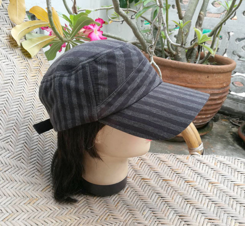 หมวกปีกแก๊ปทรงนิวส์บอย Calvin Klein น่ารักมากกก