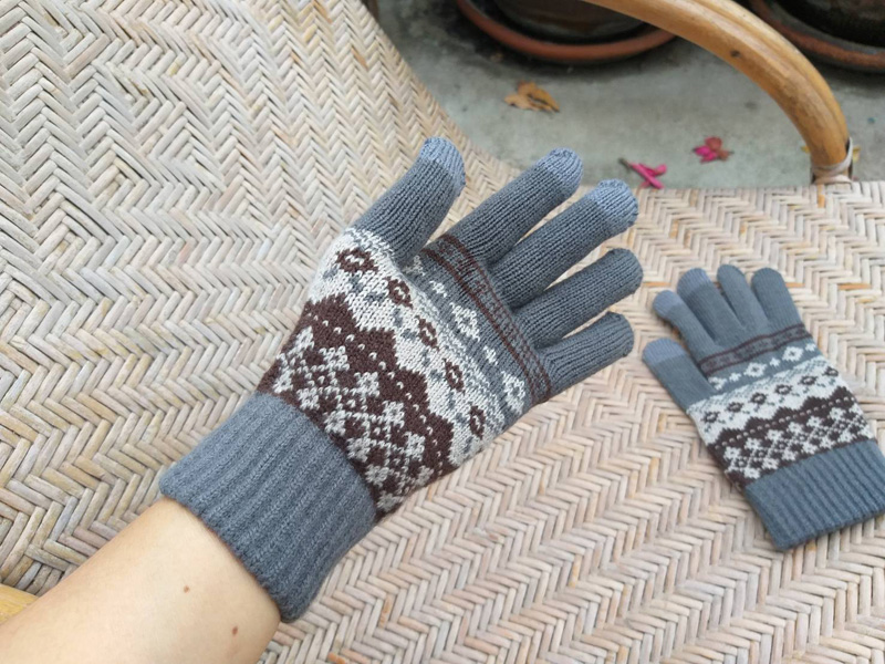 ถุงมือไหมพรมเนื้อหนา Touch screen ได้