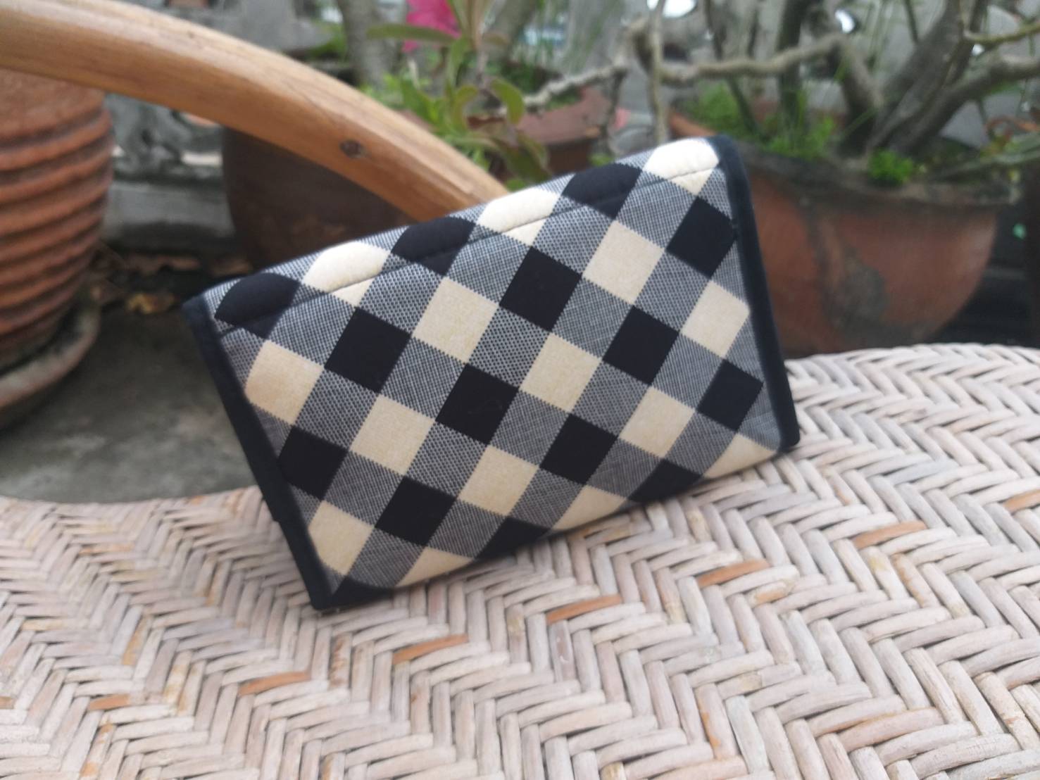 กระเป๋าเครื่องสำอางค์ NaRaYa พร้อมกระจก (ของใหม่)