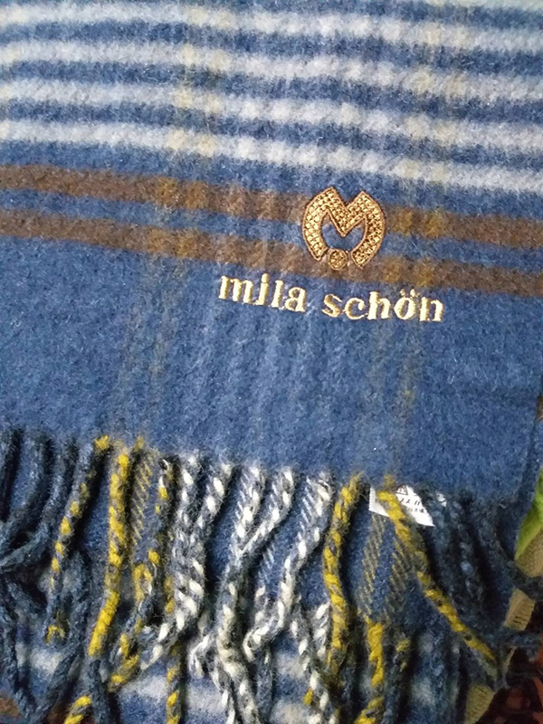 ผ้าพันคอแคชเมียร์ mila schon (ของใหม่)