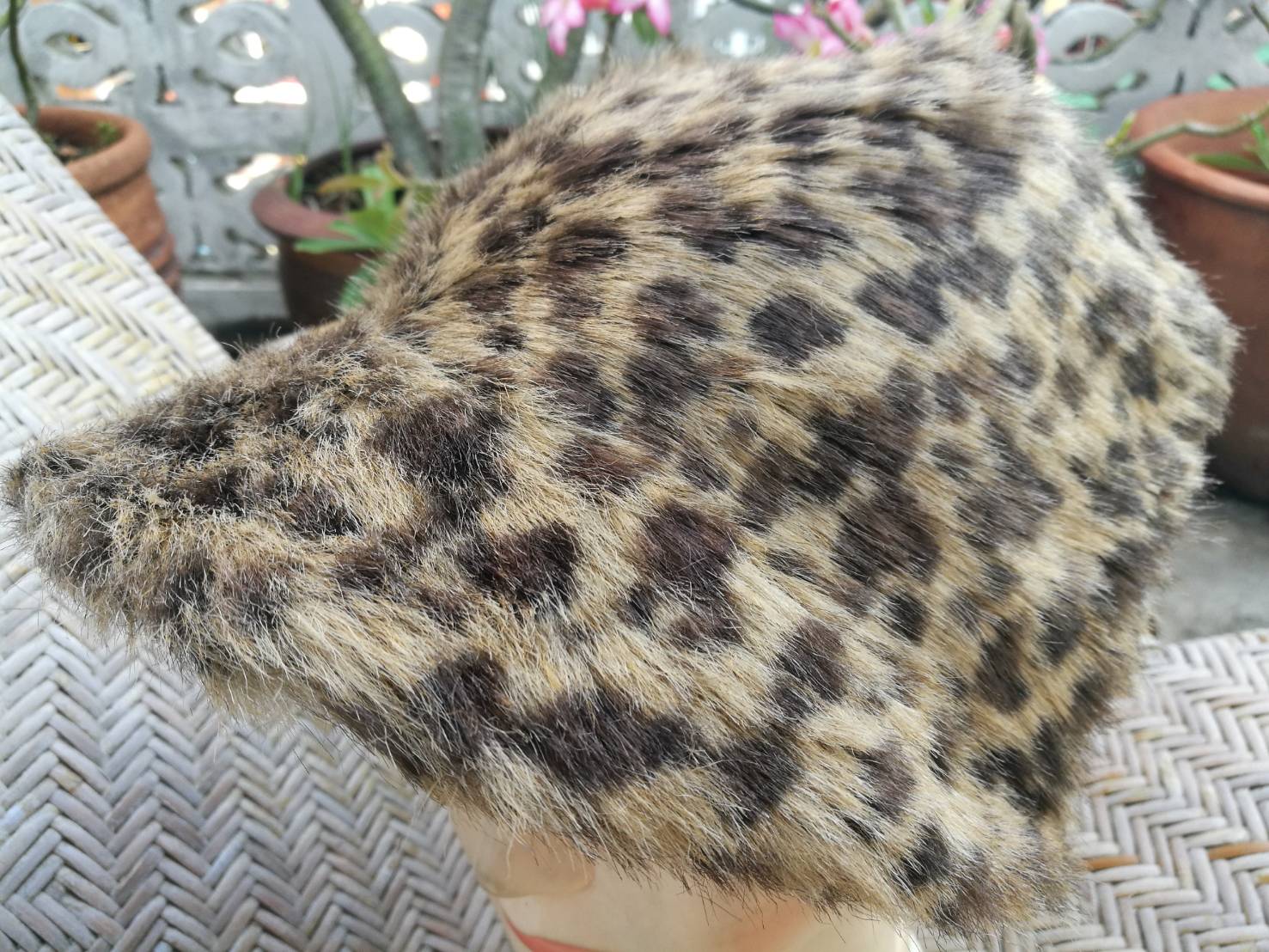 หมวกเฟอร์ CA4LA สวยมากก อุ่นมาก (ของใหม่)