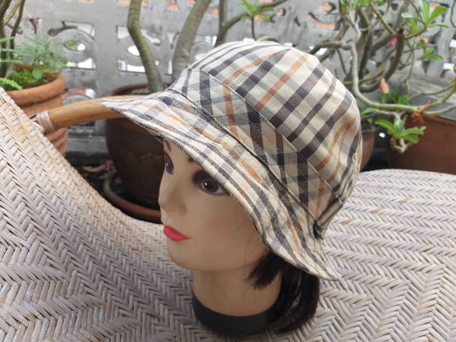 หมวกบักเก็ต หมวกปีกกว้าง DAKS น่ารักมาก