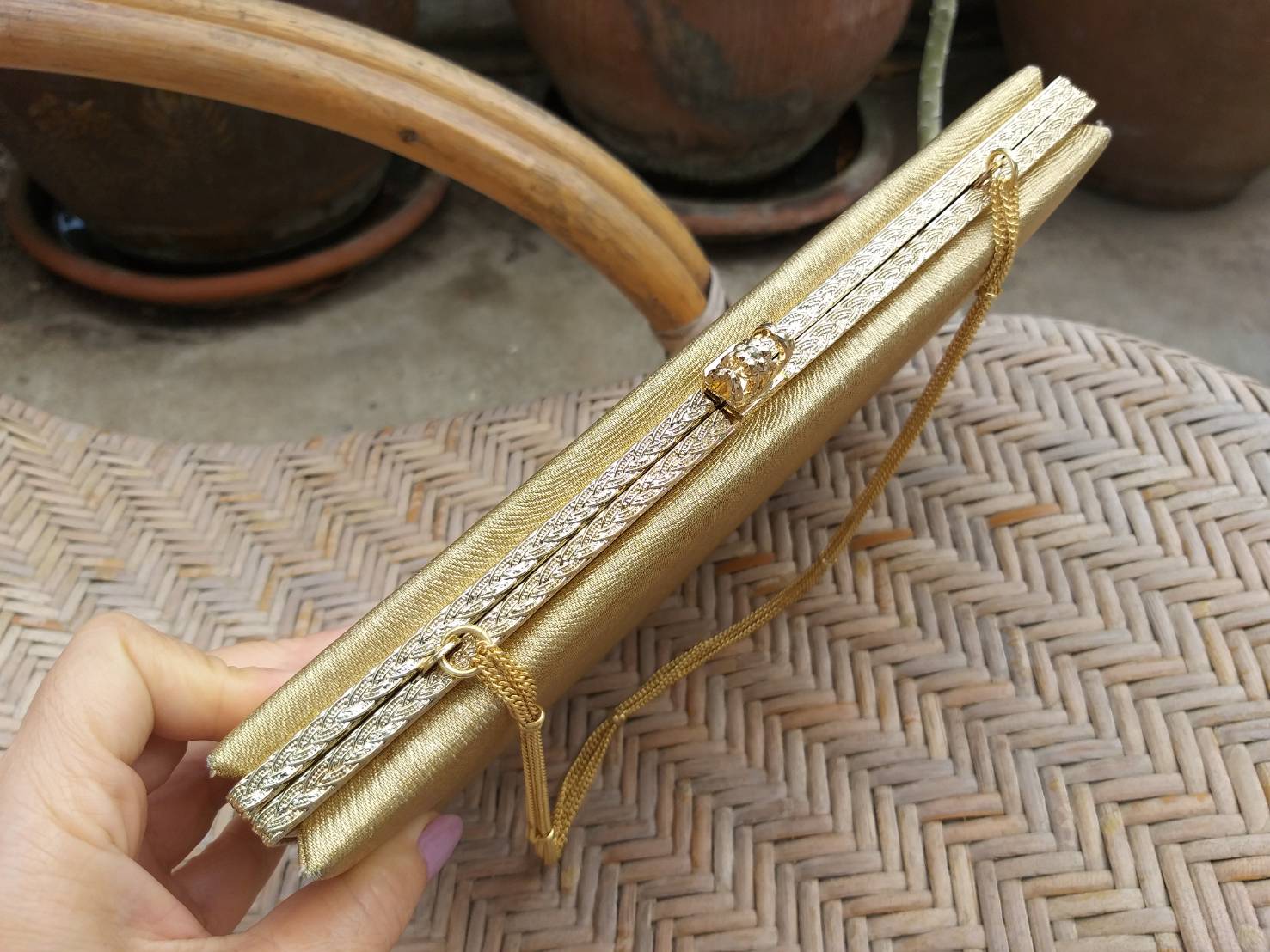 กระเป๋าหรูออกงาน ผ้าดิ้นทอง สวยมากกกก