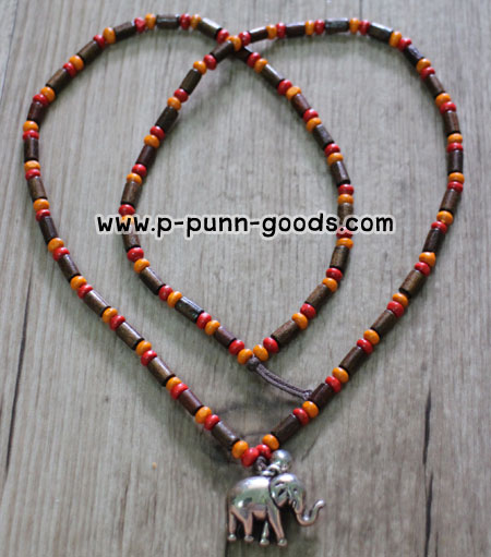 สร้อยคอลูกปัดไม้ จี้รูปช้าง