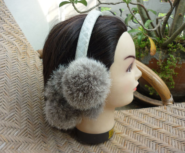 ที่ปิดหูกันหนาว ขนกระต่ายแท้ สุดนุ่มมมม น่ารักจั๊ด