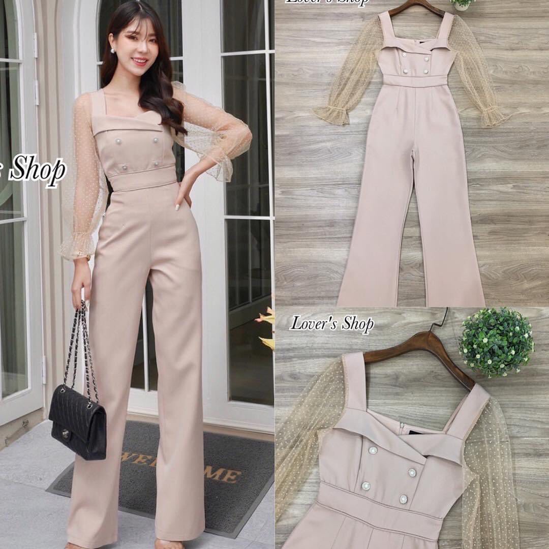 จั้มสูทกางเกงขายาว ลุคสวยหรู ดูผู้ดี ทรงสวยค่ะ แขนยาวปลายแขนจั้ม ช่วงแขนใช้ผ้ามุ้งลายจุดเนื้อนุ่มใส่สบาย . สินค้าคุณภาพ (พร้อมส่ง)