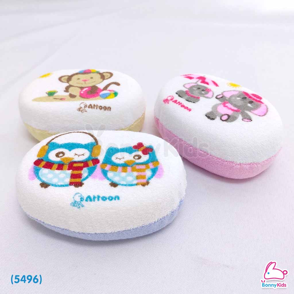 (5496) ATTOON (แอทตูน) ฟองน้ำอาบน้ำเด็ก หุ้มผ้าขนหนู ทรงวงรี (คละลาย)