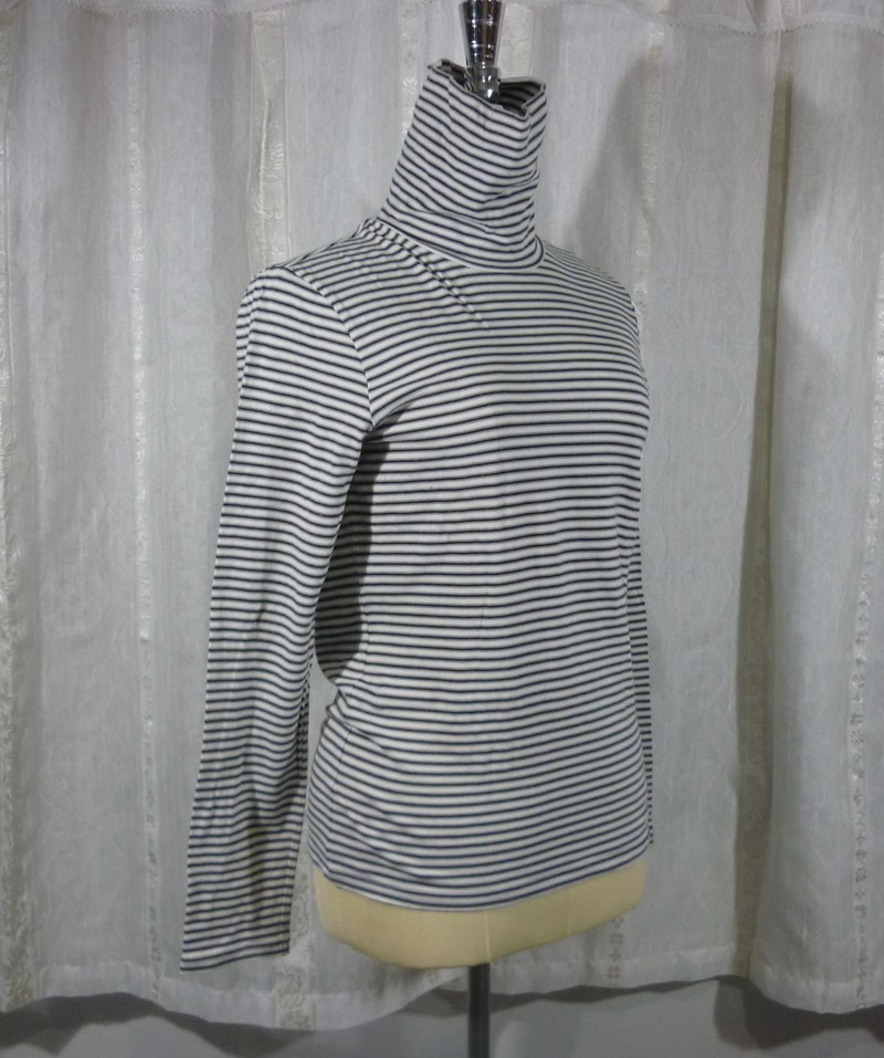 เสื้อคอเต่าแขนยาว Uniqlo SzM-L