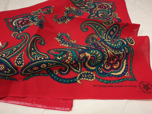 ผ้าเช็ดหน้าผืนใหญ่ สวยย Made in U.S.A.