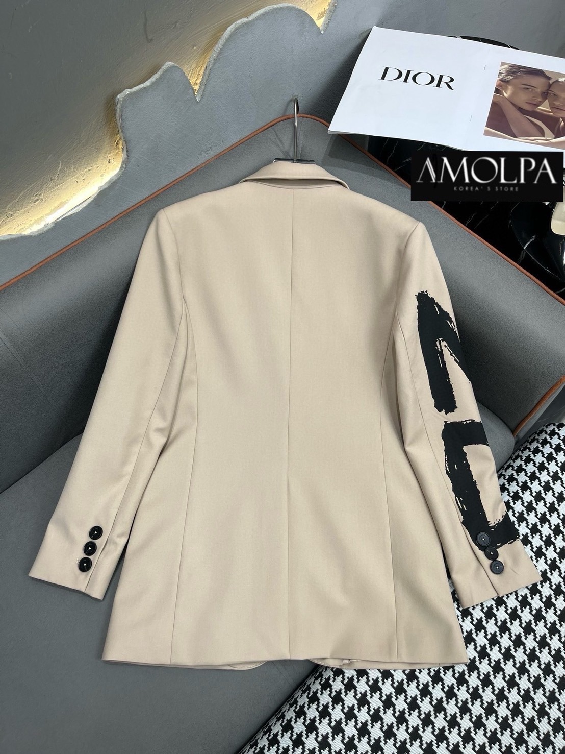 BLAZER CD Colletion 2024SS ผ้าดีมาก มีน้ำหนักสุดๆ เย็นมากๆ สวยสุดๆ : สินค้าคุณภาพ (พร้อมส่ง)