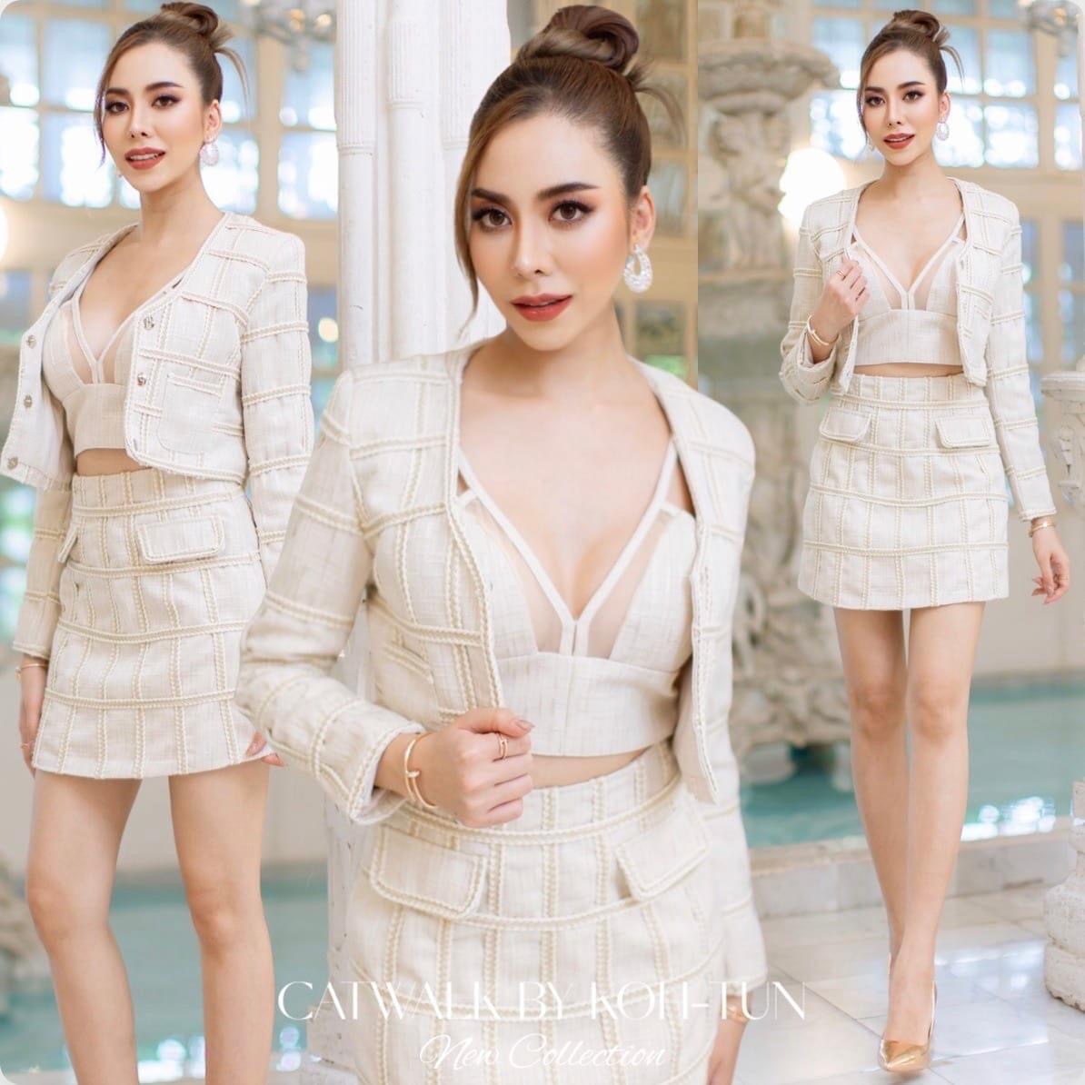 เซต 3 ชิ้น เสื้อคลุม+เสื้อครอป+กระโปรง เนื้อผ้าเกรดA++ สวยมาก สินค้าคุณภาพ (พร้อมส่ง)