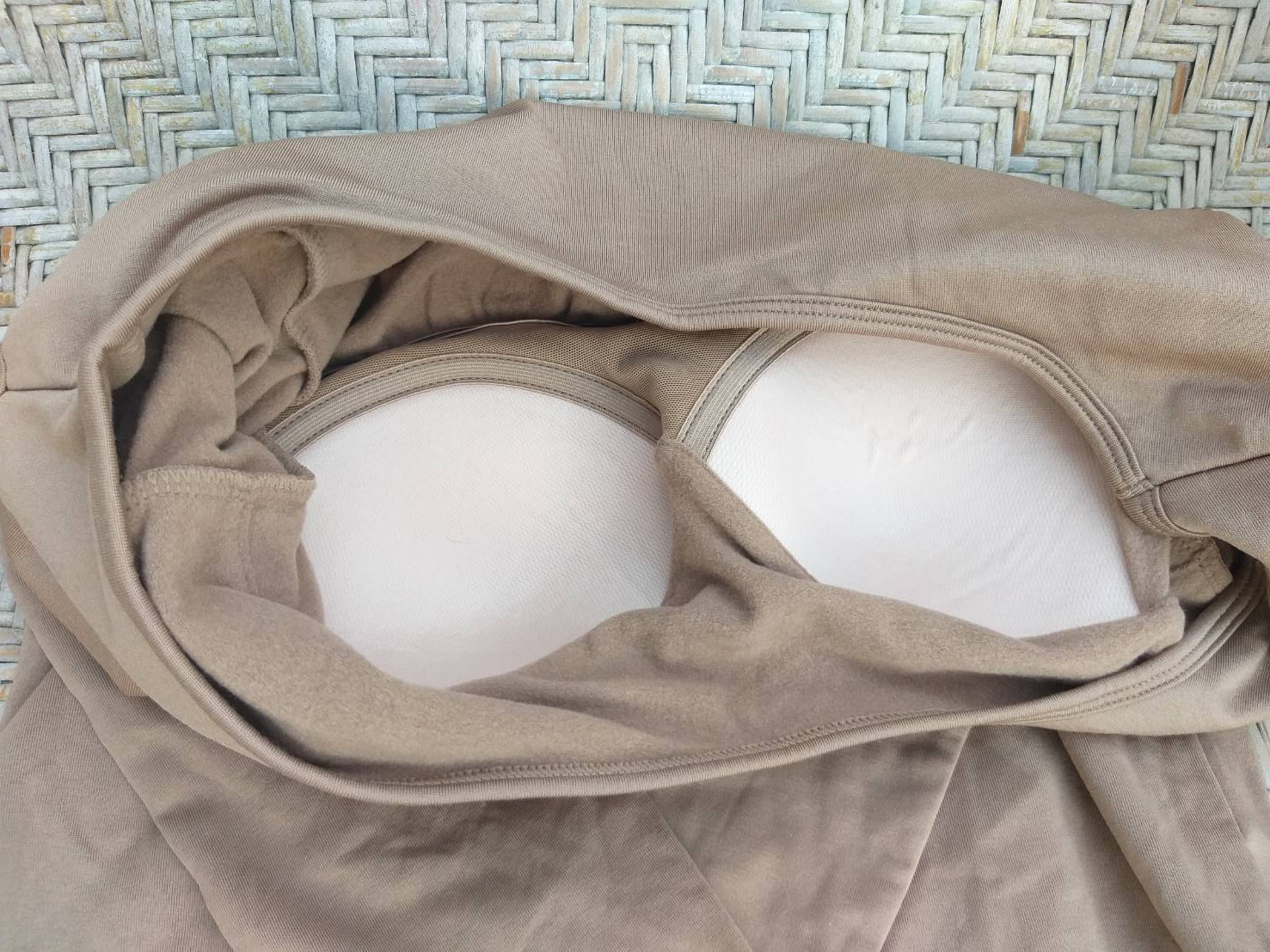 เสื้อลองจอนบุขน เสริมอกในตัว ไซด์ M-L (ของใหม่)