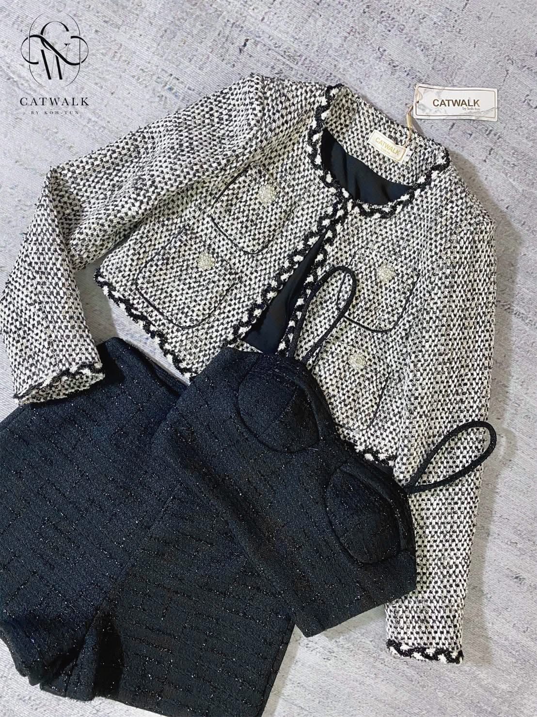 เซตเสื้อคลุมผ้าทวิต+เสื้อสายเดี่ยว+กางเกงขาสั้น เนื้อผ้าเกรดเอ ผ้าทอลายสวย ใส่สบาย : สินค้าคุณภาพ (พร้อมส่ง)