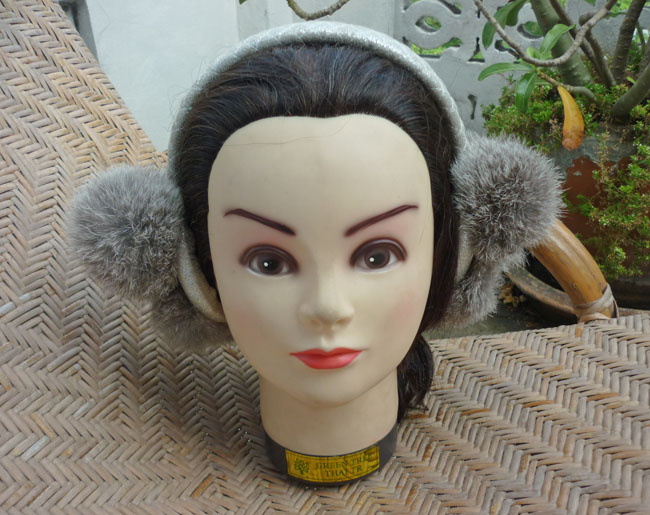 ที่ปิดหูกันหนาว ขนกระต่ายแท้ สุดนุ่มมมม น่ารักจั๊ด