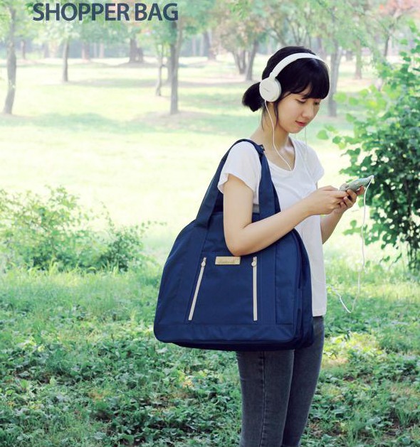 กระเป๋าสะพายขนาดใหญ่พิเศษ อเนกประสงค์ ภายในใส่ของได้จำนวนมาก ทำจากไนล่อนกันน้ำ ทนทาน