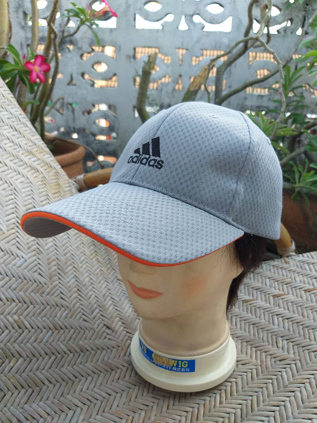 หมวกแก๊ป adidas ผ้าระบายอากาศ (ของใหม่)