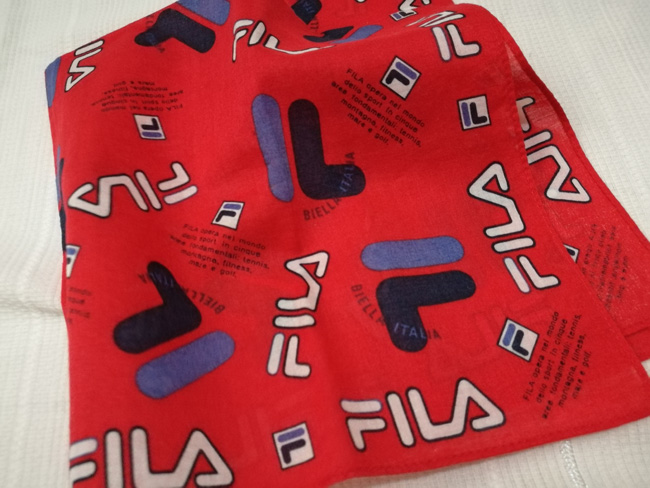 ผ้าเช็ดหน้า FILA สวยแนวสปอร์ต