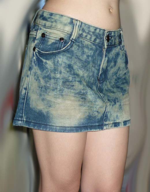 #1กระโปรงยีนส์ฟอกลายเมฆ สวยเซอร์ 32-35-10.5