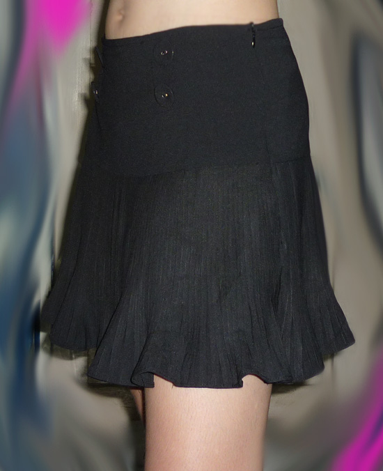 กระโปรงพลีทชายย้วย น่ารักมาก แบรนด์ gatta 28-35-13.5