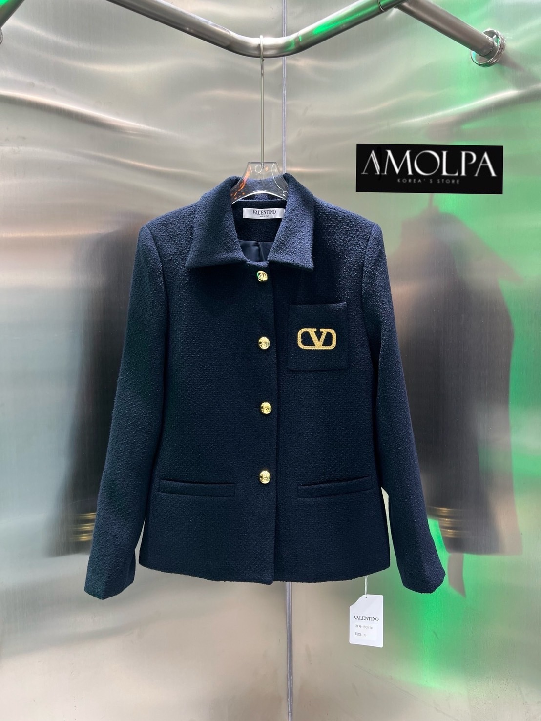 TWEED VALENTINO งาน hiend ชนช๊อป งานทวิต ดูหรูดูแพงงงง พรีเมียมเกินบรรยายมาก จับเนื้อผ้าแล้วปลื้มมาก ใส่สบาย : สินค้าคุณภาพ (พร้อมส่ง)