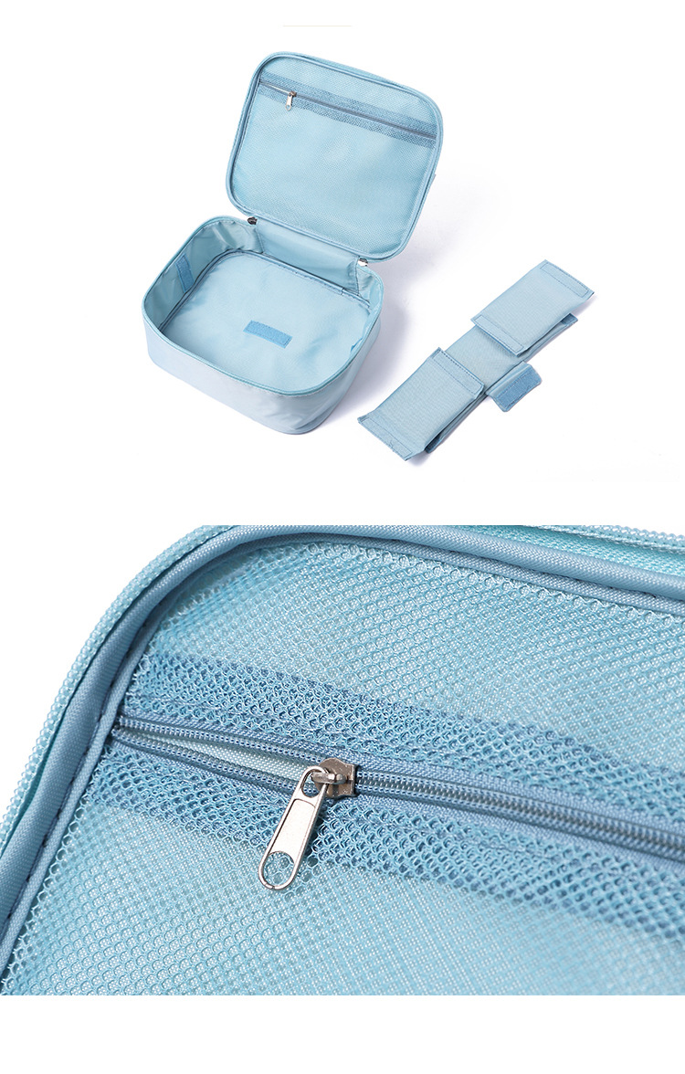 กระเป๋าอเนกประสงค์ กระเป๋าใส่เครื่องสำอาง ขนาดพกพาสะดวก ผลิตจากโพลีเอสเตอร์กันน้ำ (Portable Travel Makeup Cosmetic Bag Organizer Multifunction Case for Women)