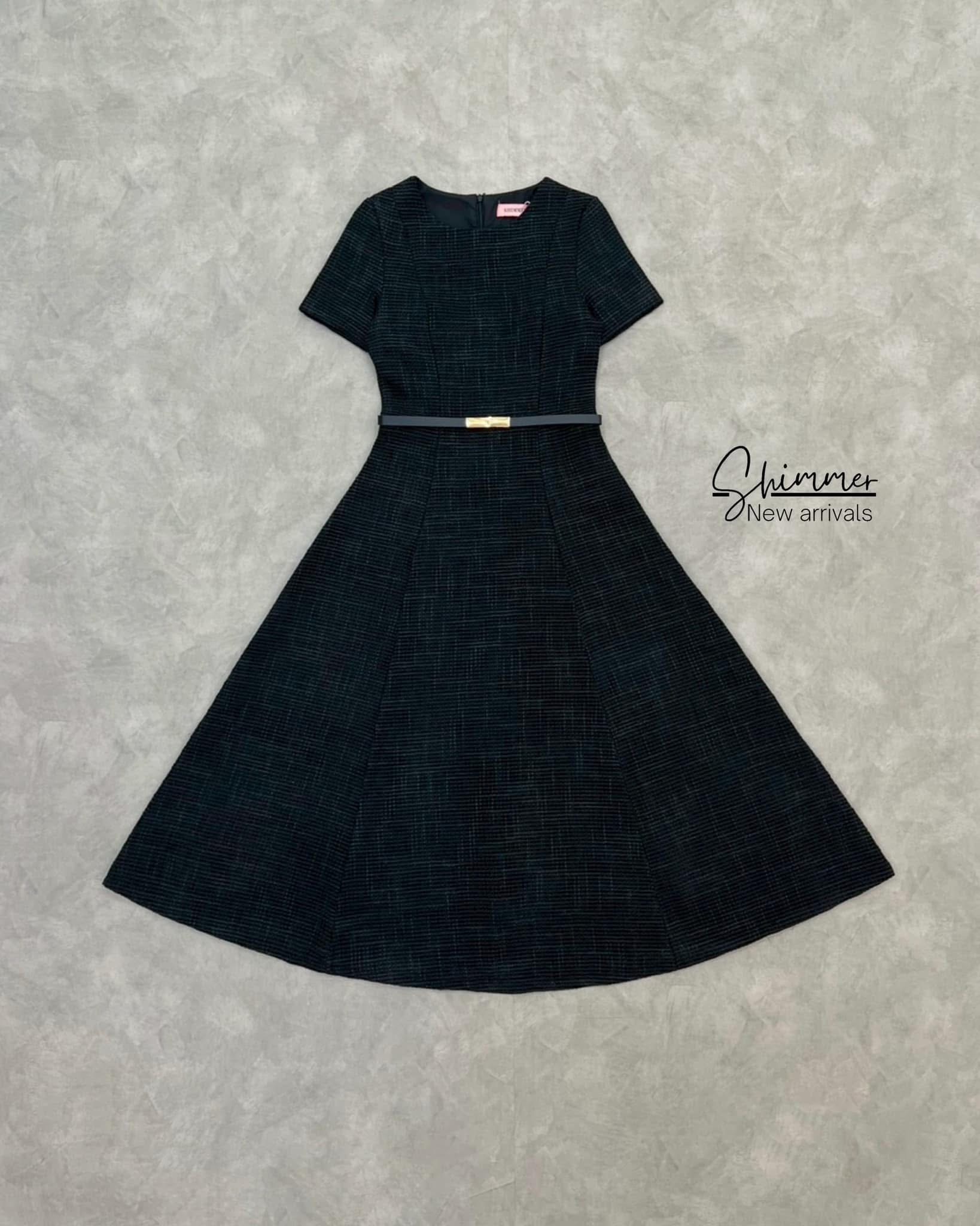 มิดิเดรสผ้าทวีดดีไซน์สุดคลาสสิค มาพร้อมเข็มขัดเข้าเซต ใส่สบาย : สินค้าคุณภาพ (พร้อมส่ง)