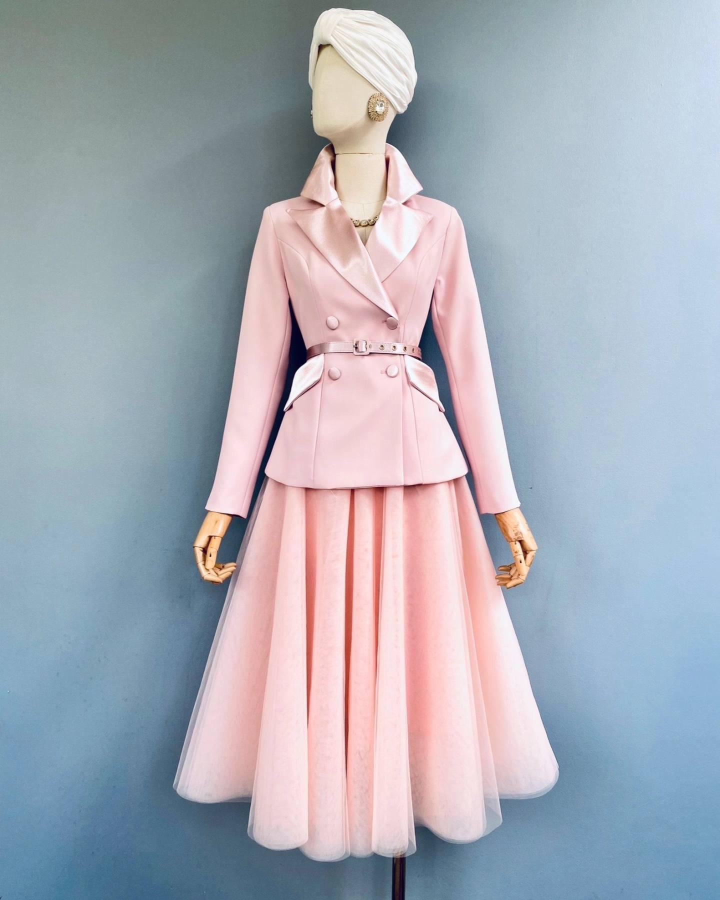 เซตBLAZER ปกเลื่อม+กระโปรงสุ่ม+เข็มขัด เนื้อผ้าเกรดเอ สินค้าคุณภาพ (พร้อมส่ง)