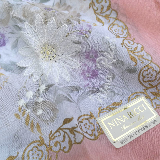 ผ้าเช็ดหน้าแบรนด์เนม NINA RICCI สวยหวานม๊ากกก