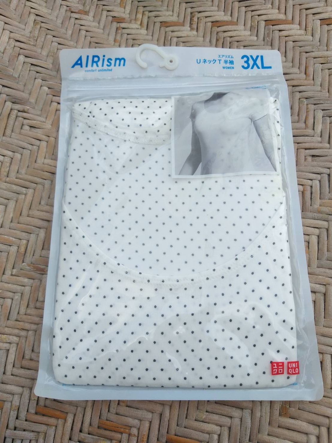 เสื้อ AIRism Uniqlo SzXL ผ้าเบาใส่สบายมาก (ของใหม่)