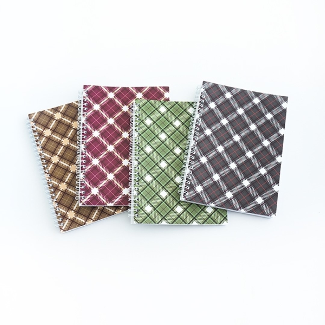 สมุดสันห่วง ขนาด A5 70 แกรม ลาย Scott (แพ็ค 4 เล่มคละลาย)