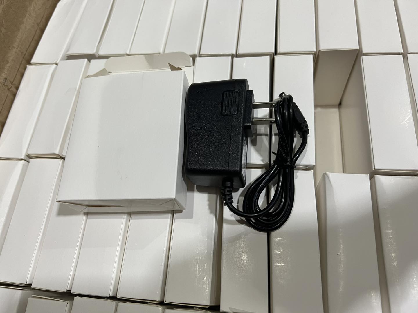 Adapter 12v1A ตัวละ 24 บาท