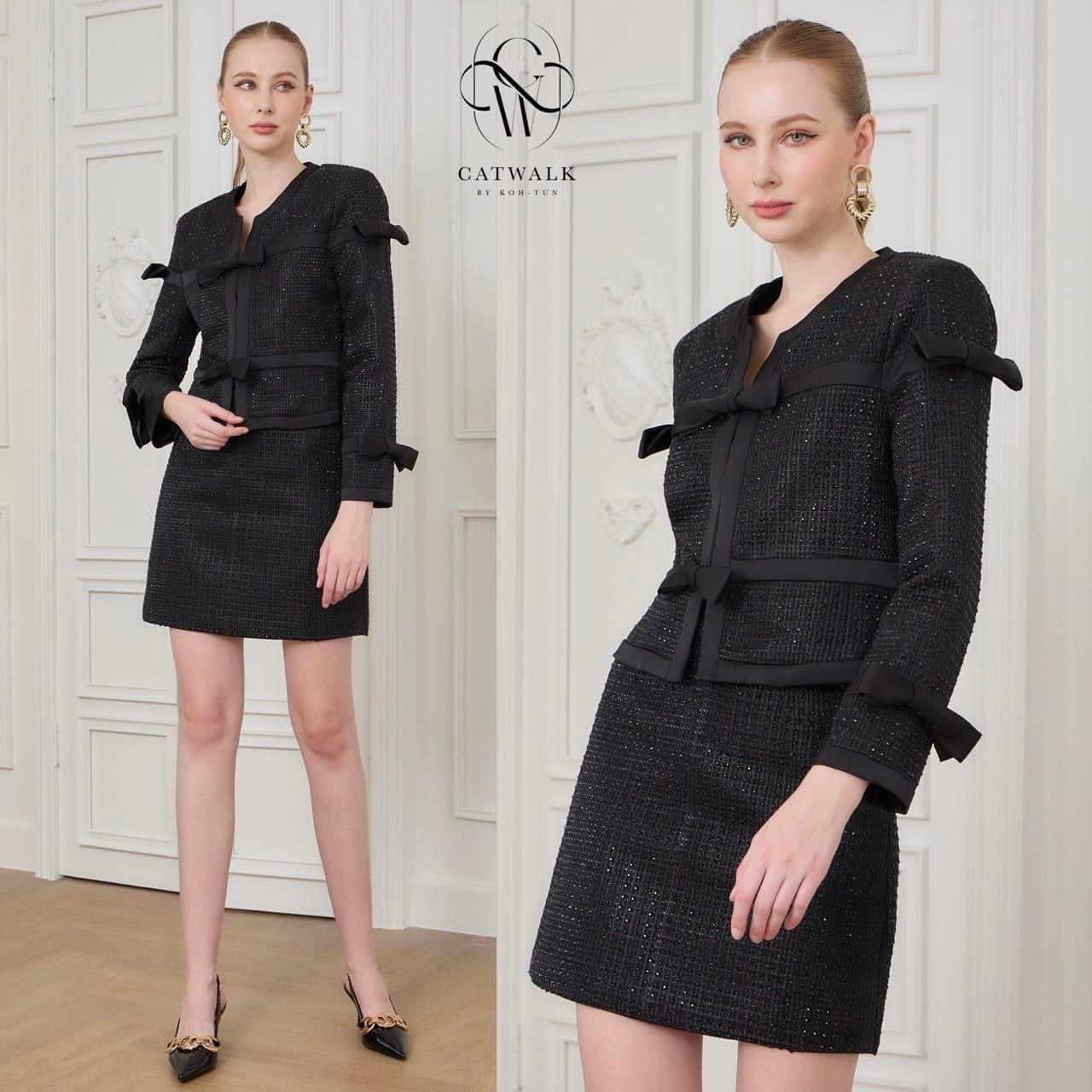 เซตเสื้อคลุม+กระโปรงแต่งเพ็ชร เนื้อผ้า เกรดเอ แต่งด้วยเพ็ชรรีดทั้งชุด ใส่สบาย : สินค้าคุณภาพ (พร้อมส่ง)